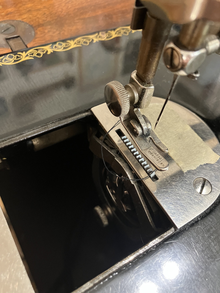 Presser foot and throat plate